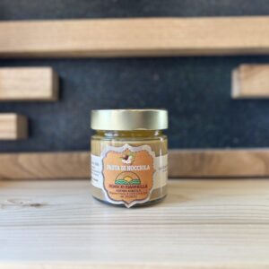 Pasta di nocciola
